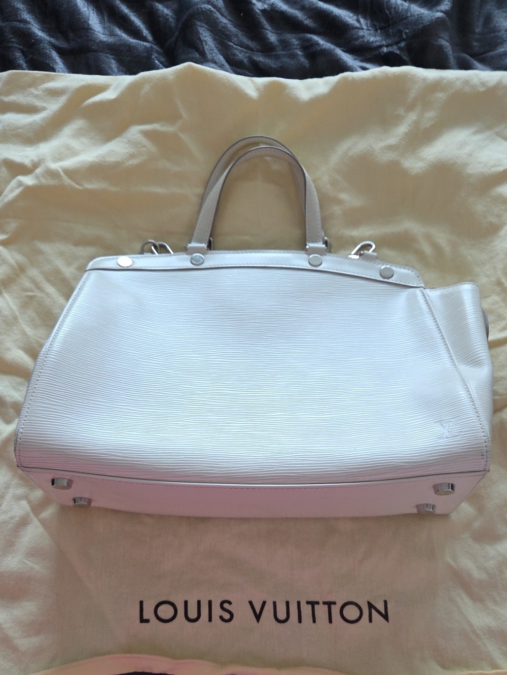AUTHENTIC. Louis Vuitton White Epi Leather Satchel Tote